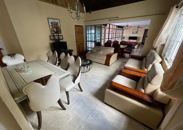Peaceful Palms Guest house Montego Bay