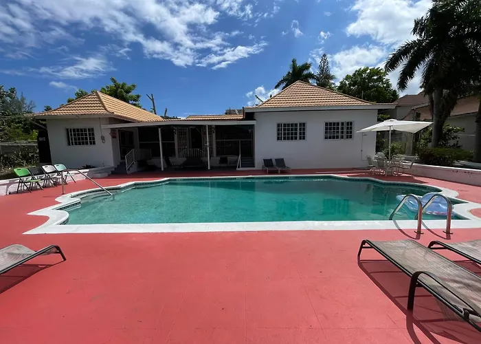 Peaceful Palms Guest house