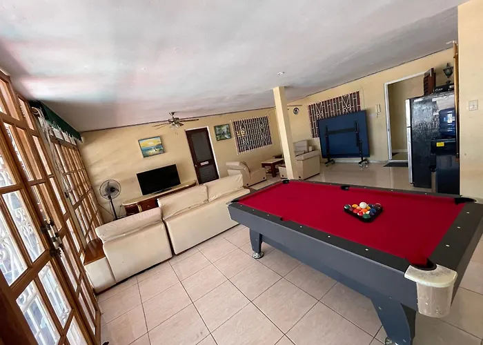 Peaceful Palms Guest house