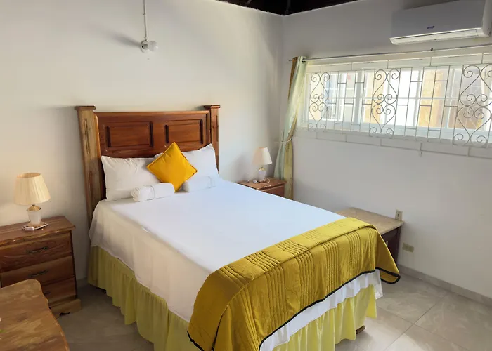 Peaceful Palms Guest house *