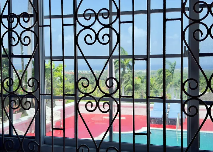 Peaceful Palms Guest house Montego Bay